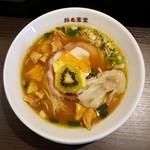 らーめん 鉢ノ葦葉 - 限定麺！オリエンタルスパイスの味噌らーめん 900円