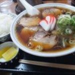 大石家 - チャーシュー麺！