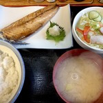 ます道庵 - 鯖の燻製定食700円