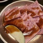 大衆ホルモン焼肉 順 - バラ