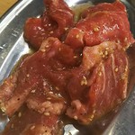 大衆焼肉ホルモン もつりき - カシラ 390円