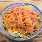 暁タップス 銀座 - サラダもしっかり美味しい