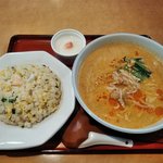中華食堂和田 - 担々麺セット（五目チャーハン，杏仁豆腐）