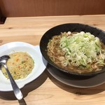 こだわりらーめん 十八番 - 