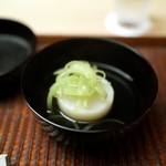 緒方 - お椀　蕗と鏑