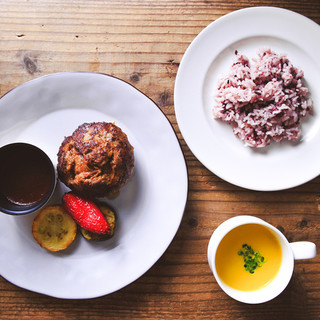 【ランチタイム限定！】八重山おばんざいプレートランチ