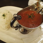 フォンティナ - 辛口トマトチキンカレー