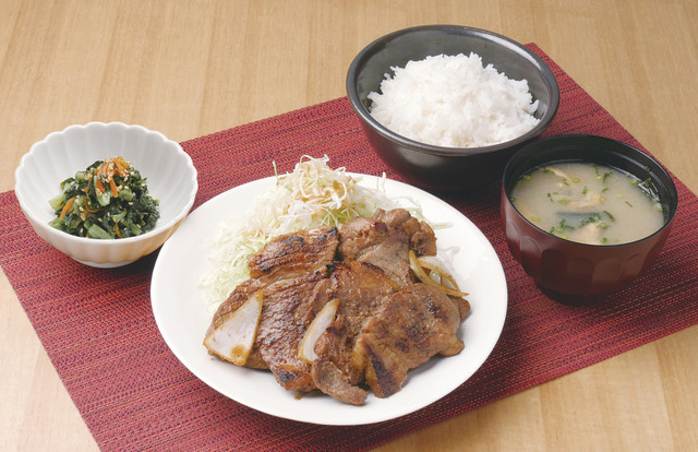 博多もつ鍋 やまや 御堂筋本町 本町 もつ鍋 食べログ 博多もつ鍋 やまや 御堂筋本町 本町 もつ鍋 食べログ