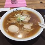 らーめん食堂 あの小宮 - 醤油ラーメン￥７５０煮干系