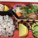 華鮮 - 綺麗な盛り付け