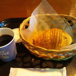 小倉石釜パンのながた屋 - コーヒーとクロワッサンで３２０円♪