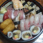 寿し晴 - 握り寿司盛り合わせ
