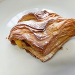 パンドール - 【2019.04】苺のダノワーズ(220円+税)