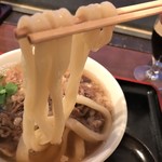 讃岐うどん 幅屋 - 提供まで時間を要するのはこの麺の太さにあり　いい食感で大好きです♬