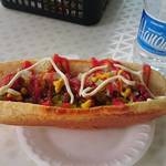 C&J Hamburger & Hotdog Stand - ピクルス乗せ放題(^^)