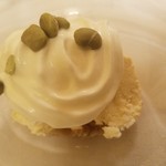 アル・ケッチァーノ - ◆「本日のドルチェ」 「だだちゃ豆のムース」