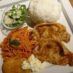 Hoshi No Kohi Ten - 生姜焼きとカニクリームコロッケプレート830円