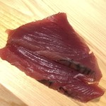 すが弥 - 初鰹。ネットリ爽やか。なんだか矛盾した表現かな？