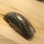 すが弥 - 小肌。文句無しの〆具合。天草産