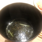 すが弥 - 鮨屋のお椀はホントにウンマイ