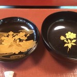 虎屋 壺中庵 - お椀の蒔絵が美しい