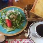 ロコ - 料理写真:モーニング サラダ トースト ゆでたまご コーヒー