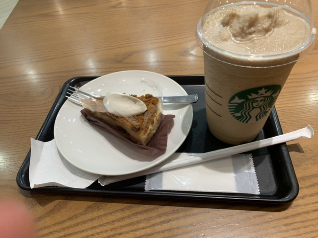スターバックス コーヒー 横浜ベイクォーター店 Starbucks Coffee 横浜 カフェ 食べログ スターバックス コーヒー 横浜ベイクォーター店 Starbucks Coffee 横浜 カフェ 食べログ