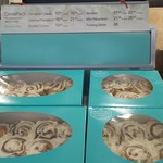 CINNABON - 箱でも売ってます。
