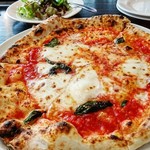 Pizzeria B - 