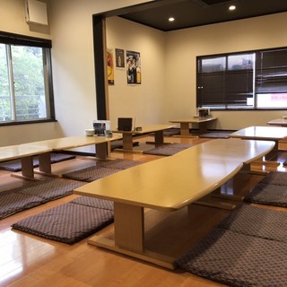 [Japanese tatami room seats] are available on the second floor. Group use by tourists is also OK◎