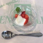 ア フェネステッラ - 