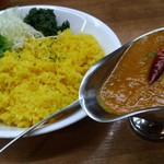 カレー革命軍SINGH - ベース「レッドチキンカレー」＋トッピング「ほうれん草」＆「パクチー」
