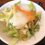 中華飯店ジャン - サラダ