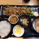 Koushuu Niku Robata Sumi To Yamanashi - 豚のしょうが焼定食 900円