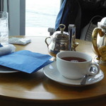 Marine Blue - 紅茶はポットサービス