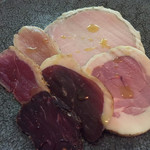 Abats. - ほら普通の盛り合わせになってます ちょっと寂しい気持ちもするけど