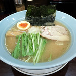 鶏白湯ラーメン らくらく亭 - 鶏骨醤油ラーメン