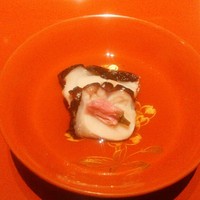 初音鮨 - 料理はタコから始まります