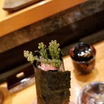 天寿し - 海ぶどうとトロの手巻き