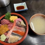 魚玉 - 【うに入り海鮮丼…1,000円】♫2019/4