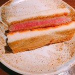 炭火焼肉 ふちおか - ヒレカツサンド