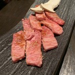 焼肉 いぶし家 - 上カルビ