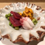 うを徳 - 明石 鯛 + 鮪 + 雲丹 + 蕗 + うすい豆