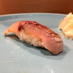 うを徳 - 関 鯵（握り）