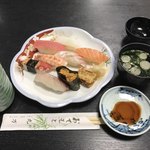Ajidokoro Maruman - 中寿司＝１３００円  税込
