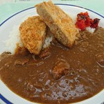 市場食堂 - メンチカツカレーはどこか懐かしい味わい。