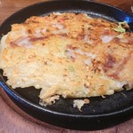 Okonomiyaki Doujou - お好み焼（ぶた）　562円
