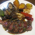 ビストロ バキュース - ハトです。これで２分の１人前