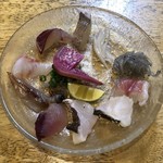 旬ものと日本酒 とみ笑 - 刺身盛合せ