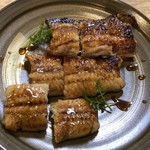 旬ものと日本酒 とみ笑 - 放流した養殖鰻の蒲焼き